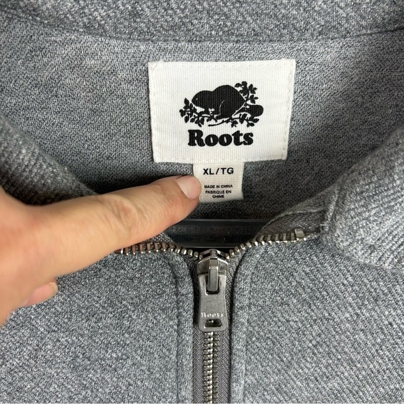 ROOTS Original Quarter zip collared gray sweater size: XL - Picture 5 of 10